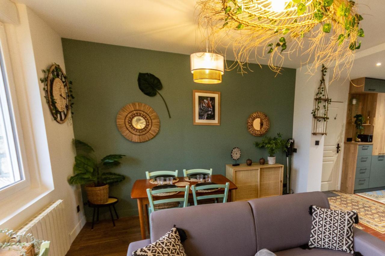 Suite Jungle - Jardin, Netflix Et Parking - Le Manoir Aux Pommes Orbec Exterior photo